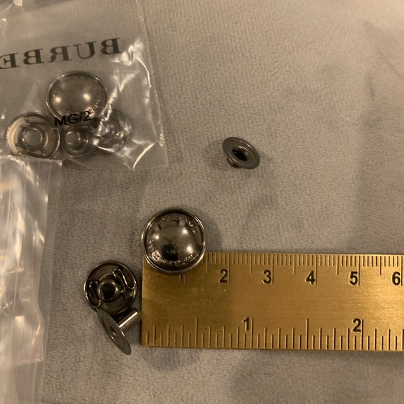 NEW Burberry Brit Gun Metal Snap Button Replacement - Picture 3 of 5